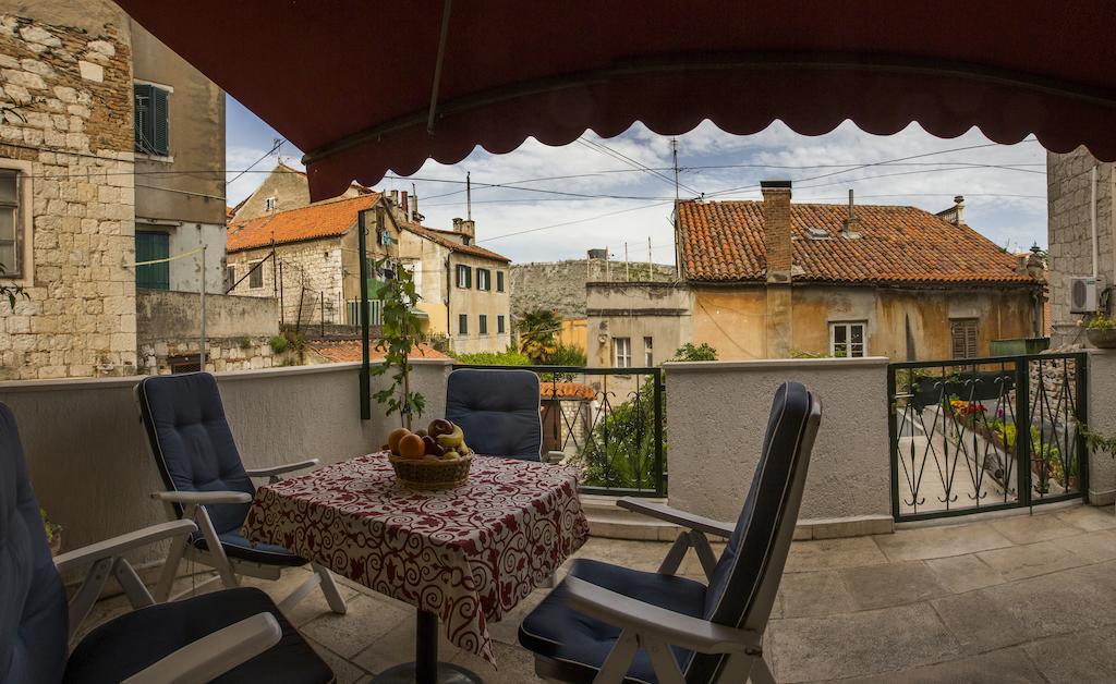 Guesthouse Fjaka Split Værelse billede